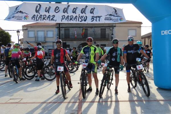 Más de 150 ciclistas en el paraíso de Alaraz