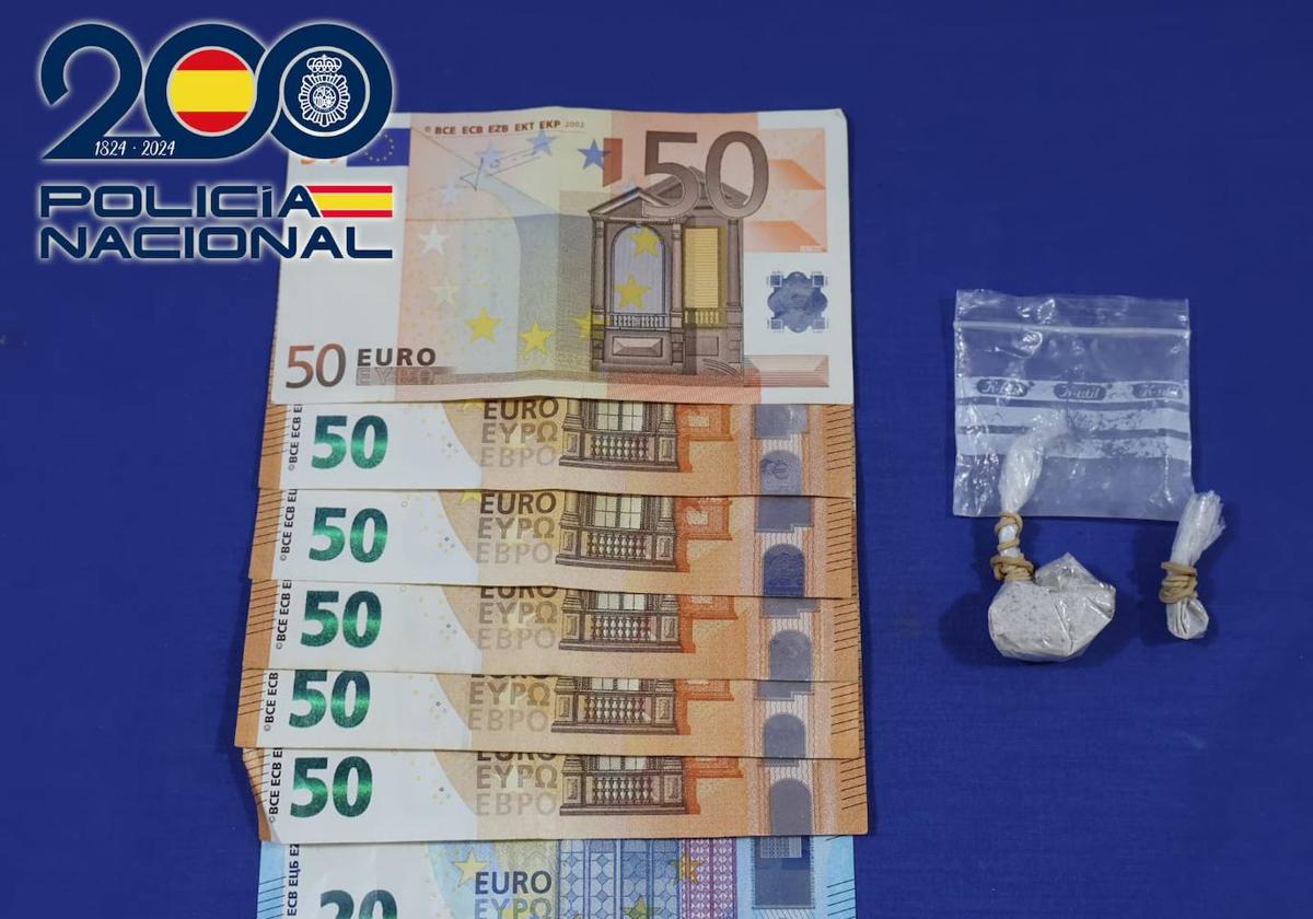 Dinero y droga incautada por la Policía Nacional.