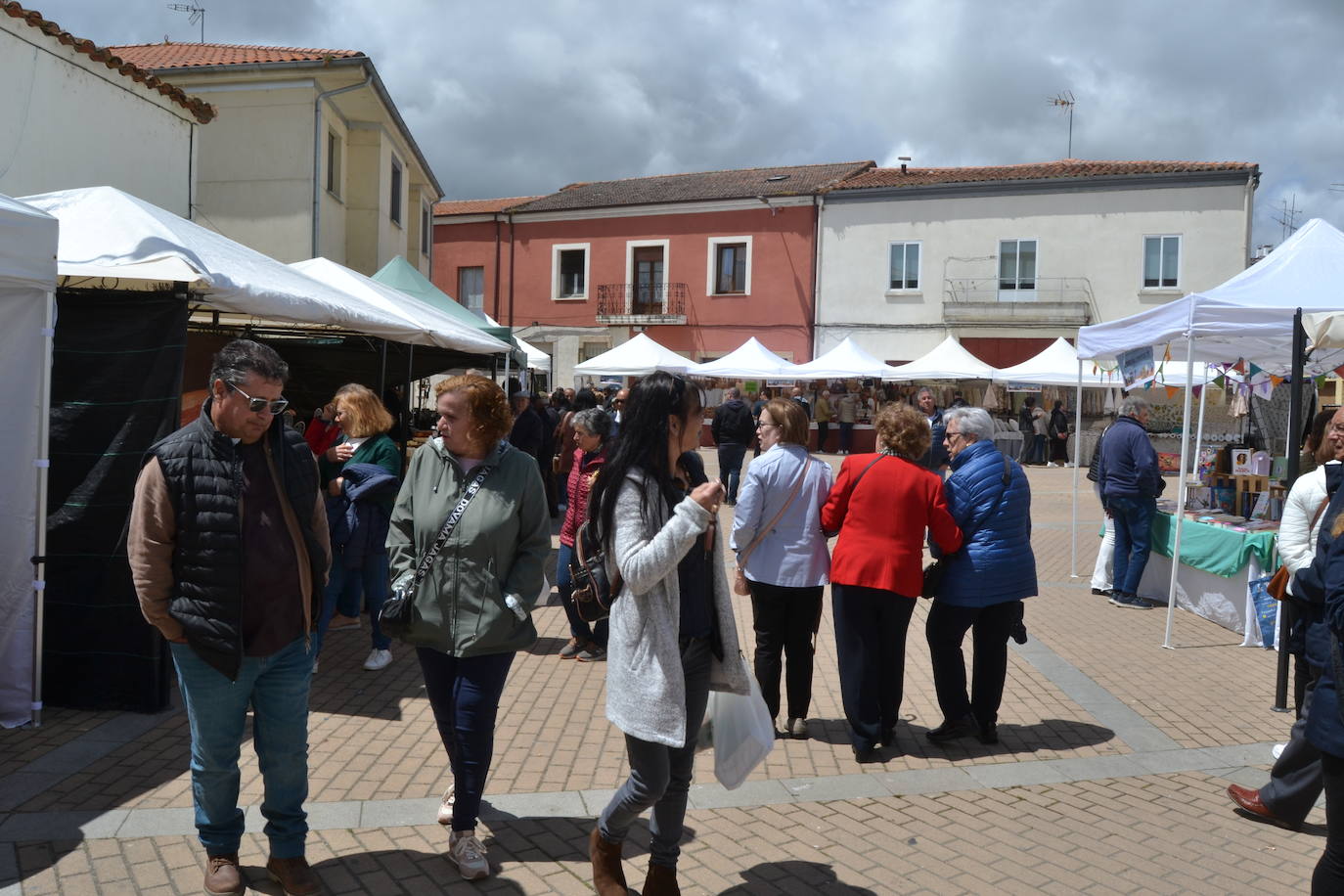 Ambiente de feria en Lumbrales con motivo de San Isidro