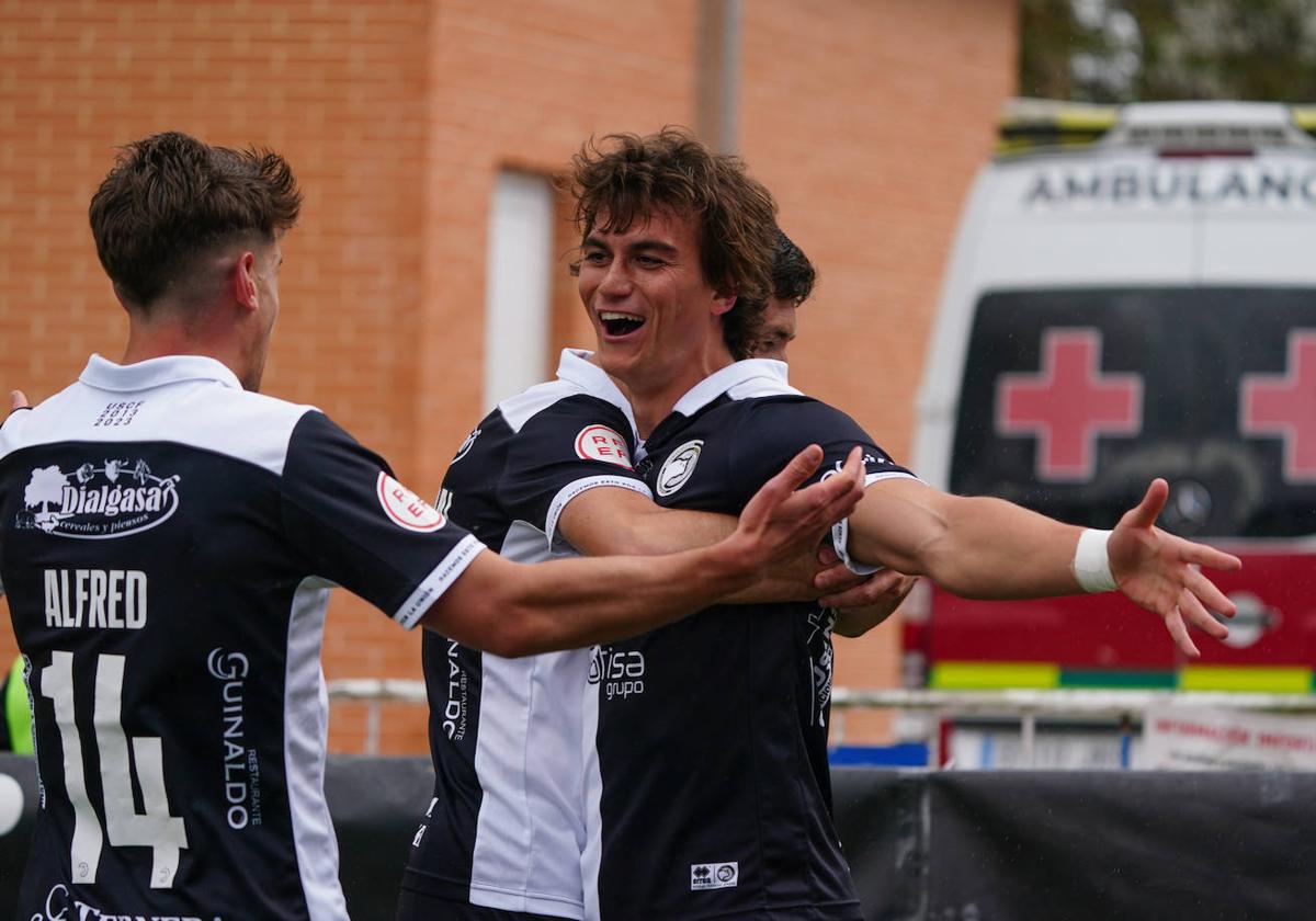 Slavy celebra un gol en el Reina.