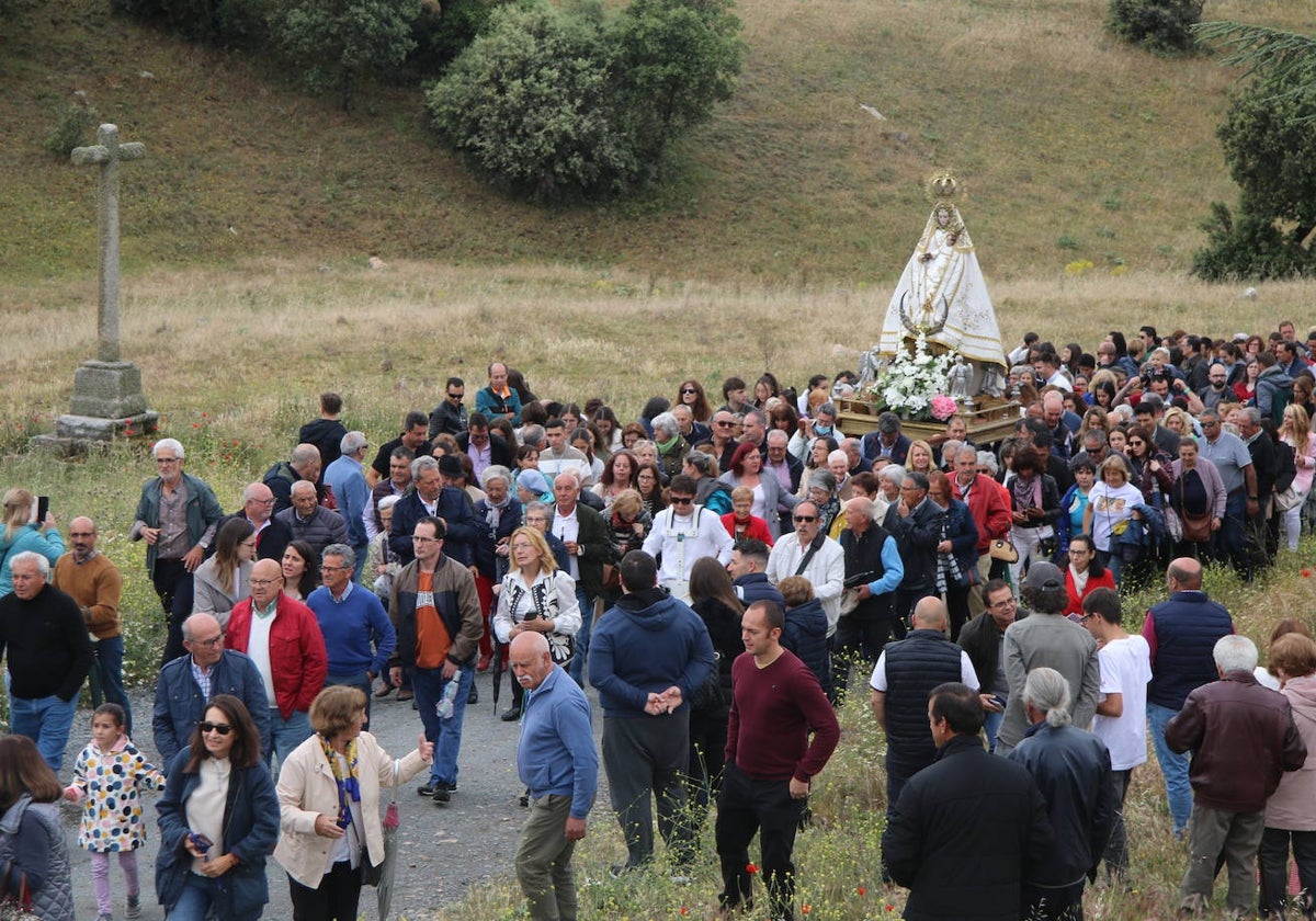 Tradición y ocio por la Virgen de Valdejimena