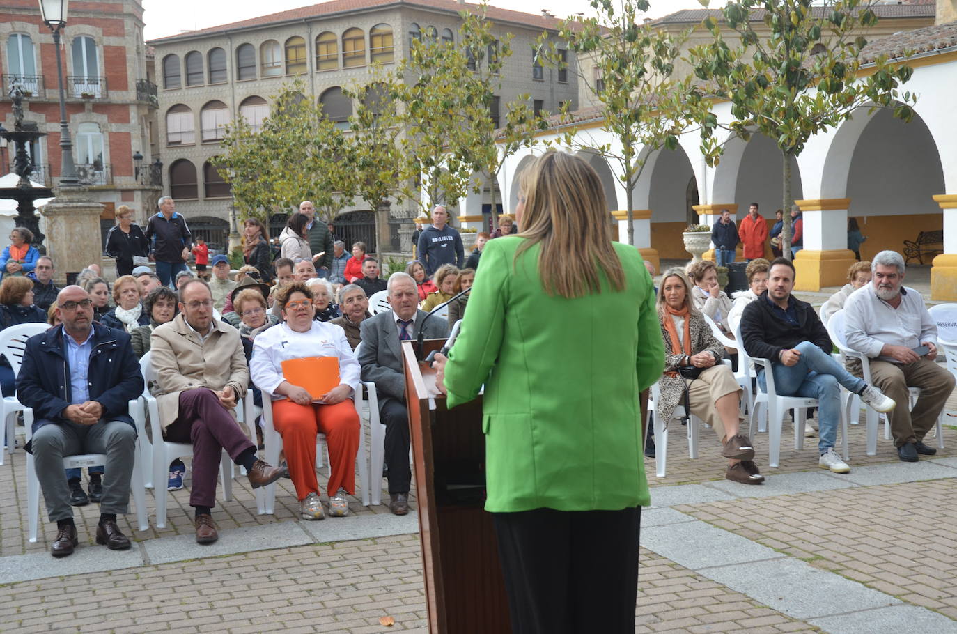 Pregón pasado por agua en el inicio de la III Feria del Farinato de Ciudad Rodrigo