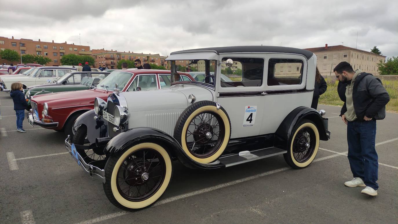 Así ha sido el espectacular rally que ha recorrido Salamanca para homenajear a la Policía Local