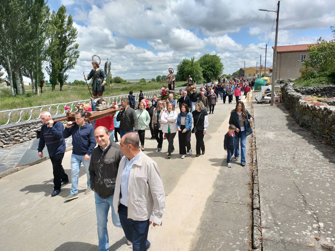 Cinco pueblos unidos por las bendiciones de San Isidro