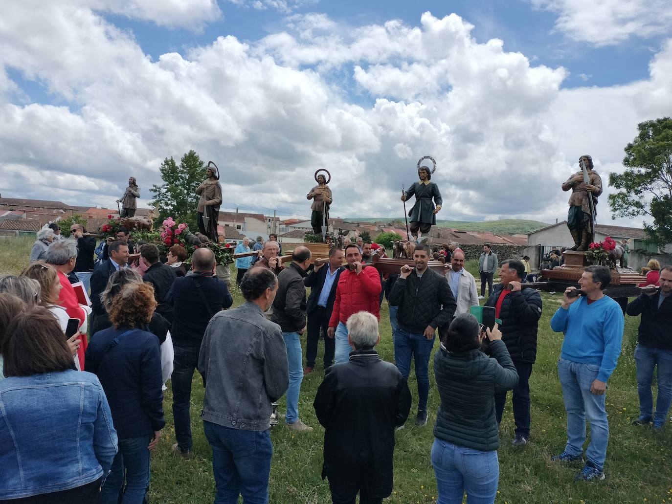 Cinco pueblos unidos por las bendiciones de San Isidro