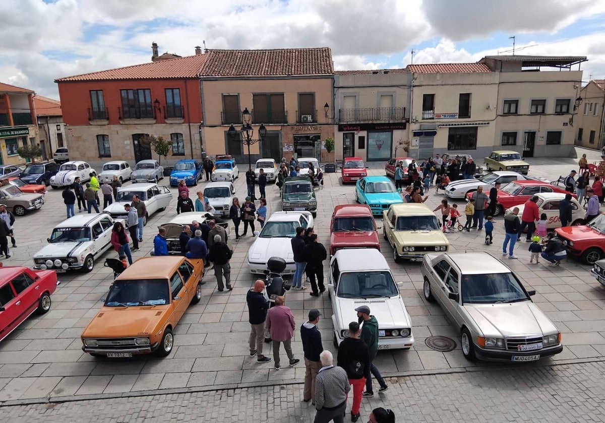 Destacada participación en la I Concentración de Vehículos Clásicos en Cantalpino