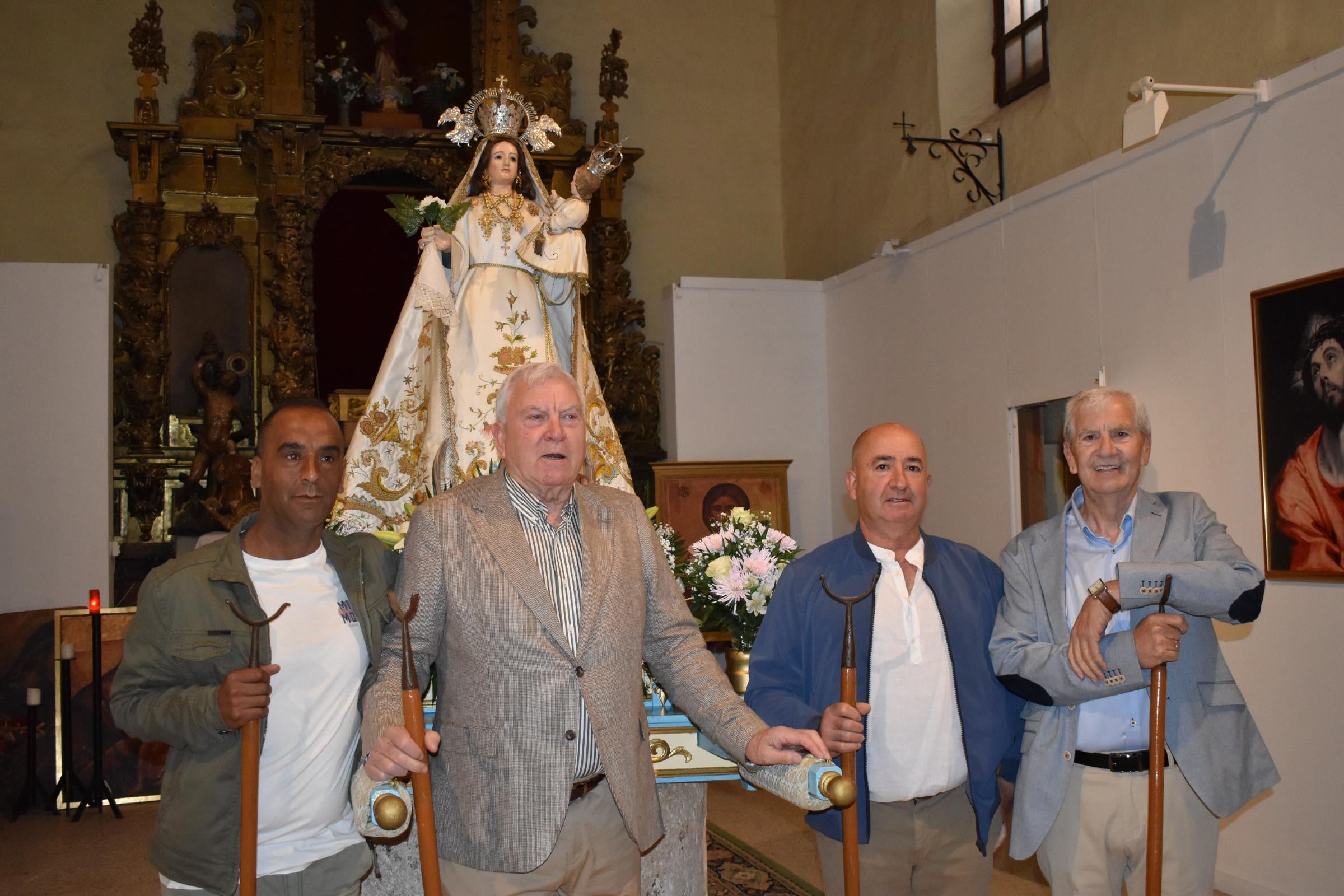 La Virgen de la Peña regresa a su ermita por un día