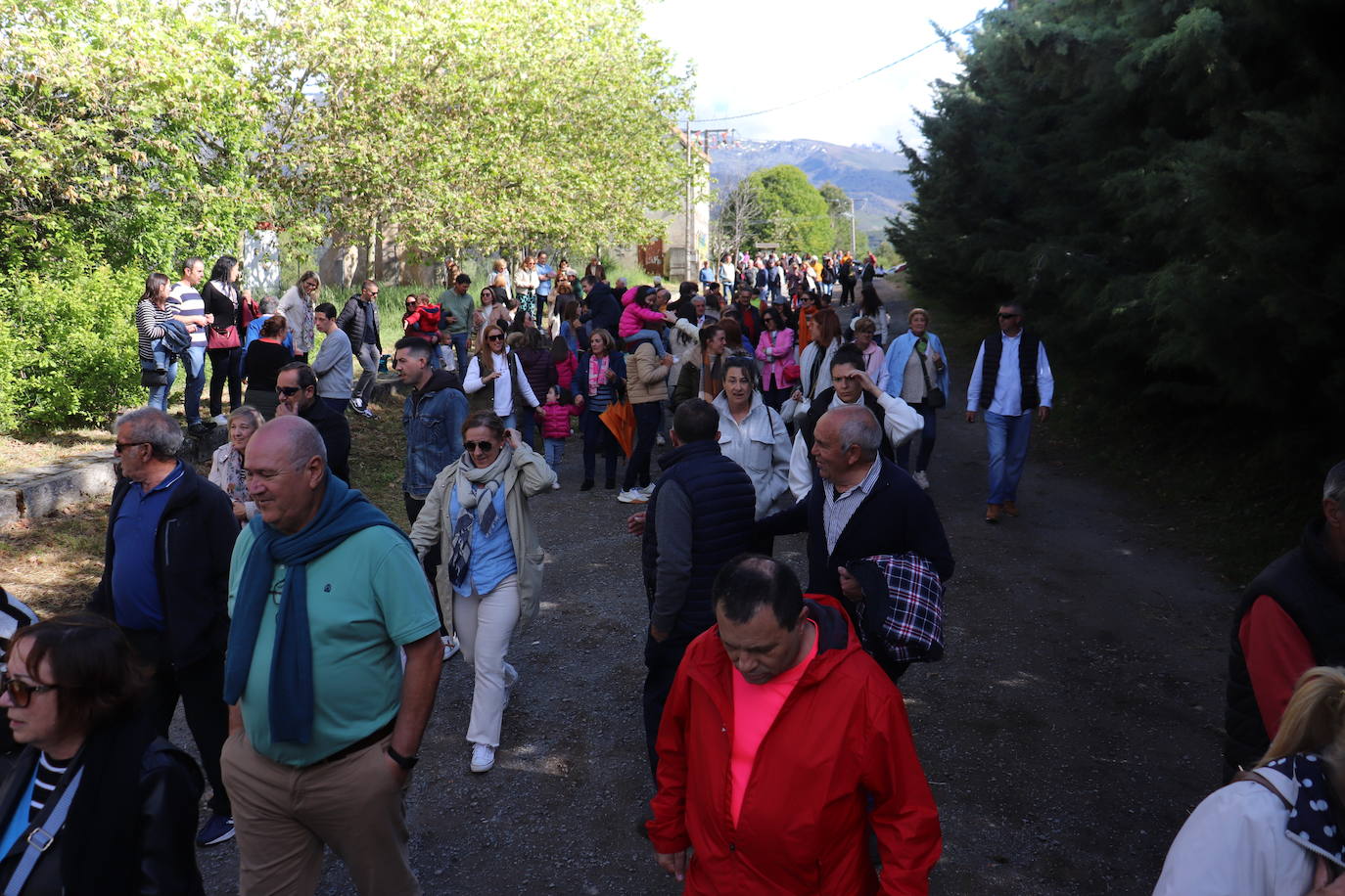 Los paporros llenan El Castañar de Béjar para honrar a la patrona