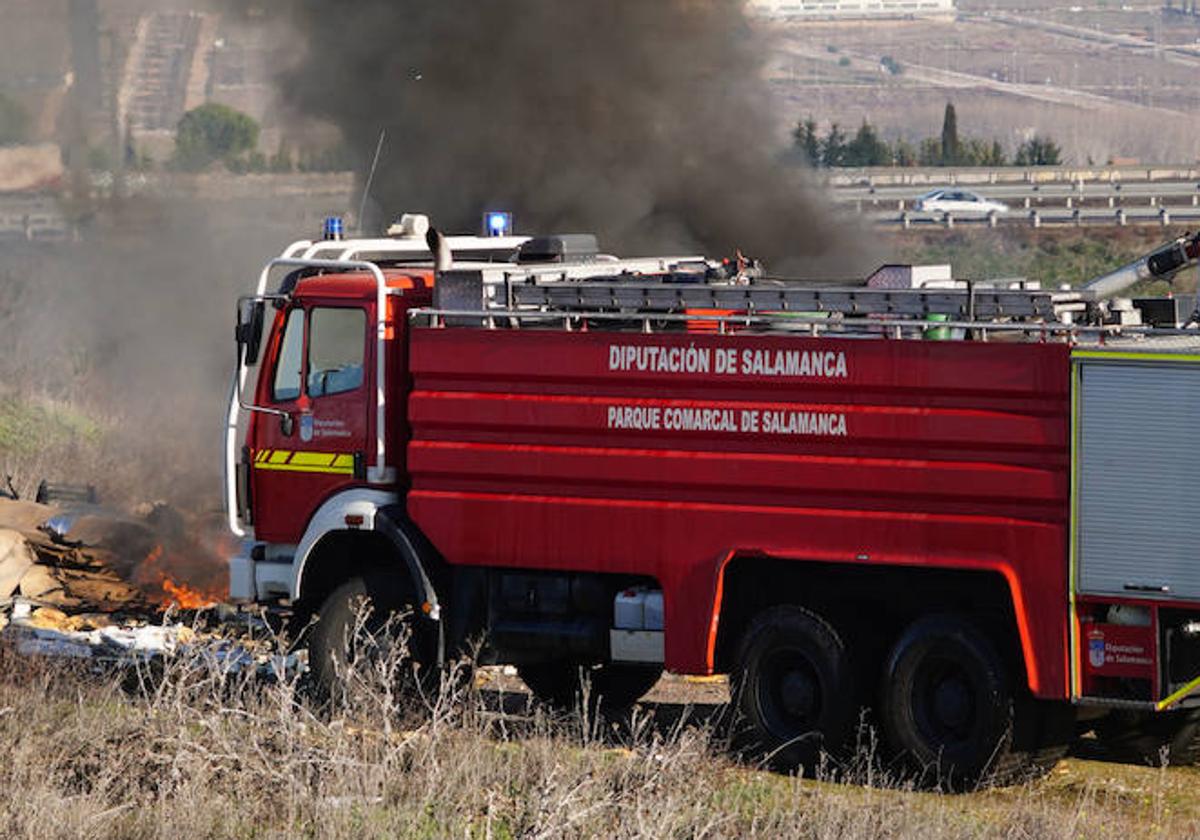 Bomberos de la Diputación de Salamanca en una salida.