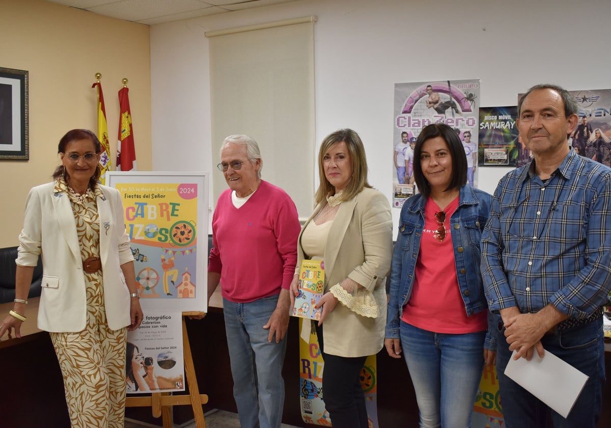 Eulalia Recio, Enrique Orejudo, Chus Santero, Silvia Martín y Tito Martín en la presentación de Cabrerizos.