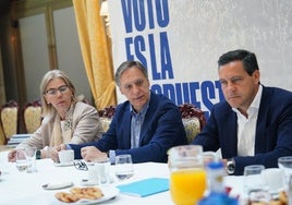 Maribel Sánchez, Carlos García Carbayo y Raúl de la Hoz.