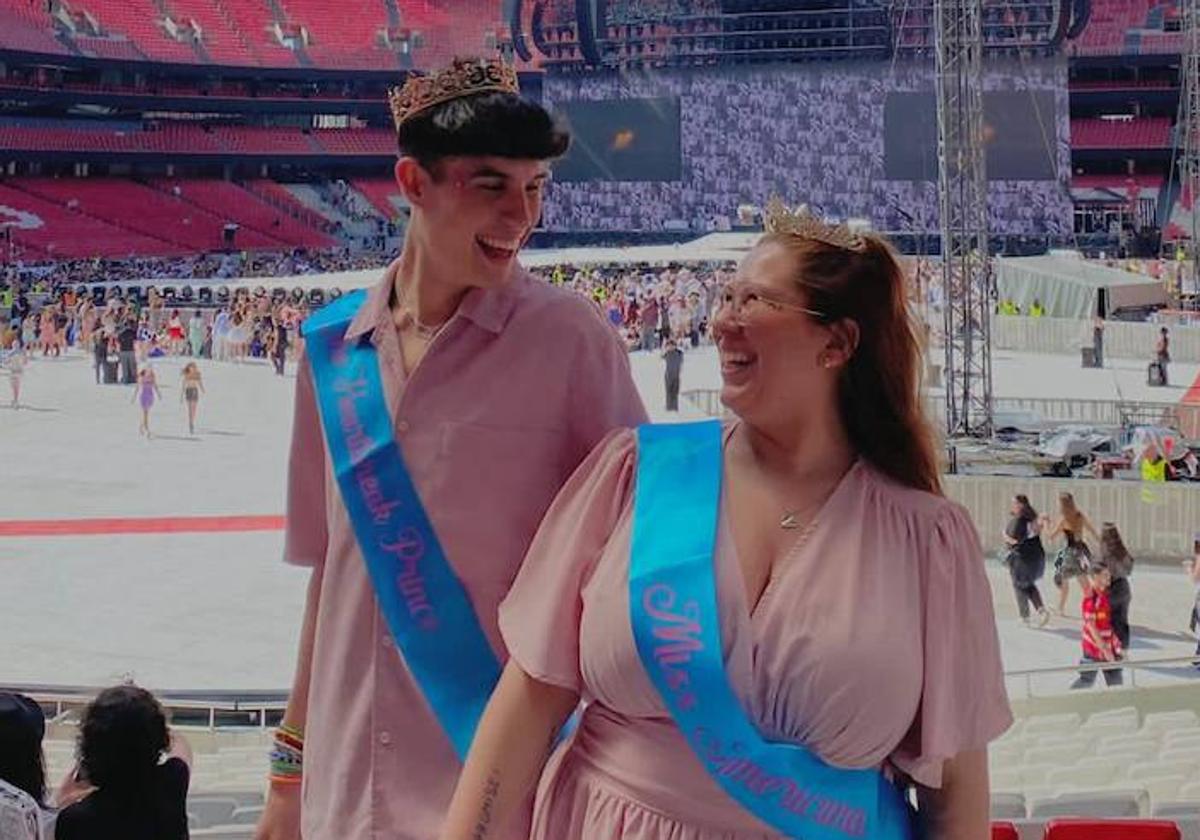 David y Ainhoa, antes del concierto de Taylor Swift en Lisboa.