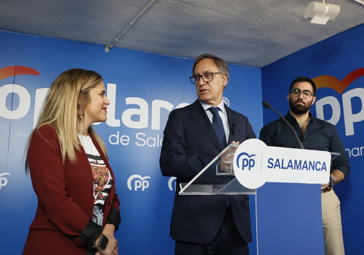 Estela López, Carlos García Carbayo y Ángel Porras.