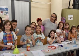 Actividad con niños celebrada en Carbajosa de la Sagrada.