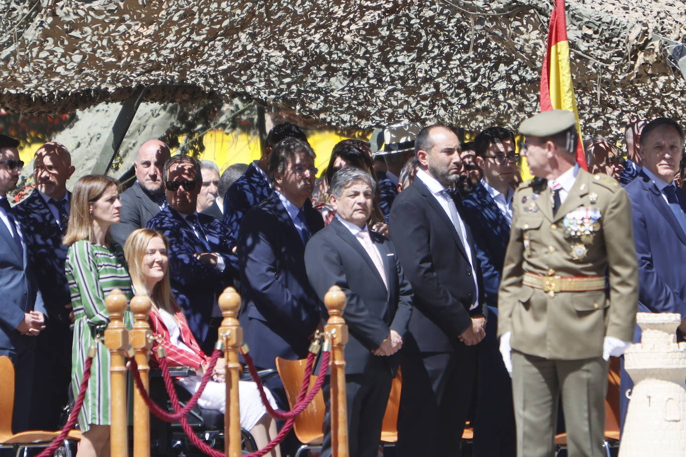 Un recuerdo en el día de San Fernando a los que «sirven más allá de estas fronteras»