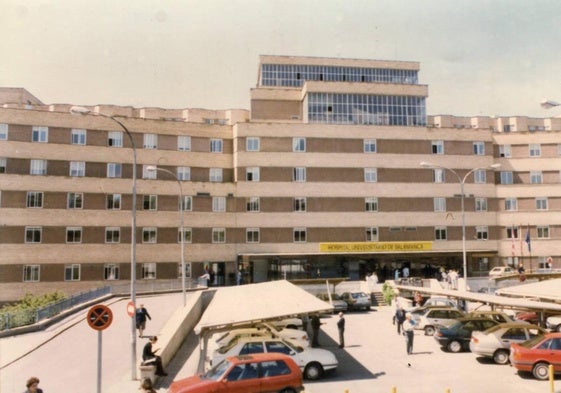 Imagen del servicio de Urología en Salamanca en 1999.