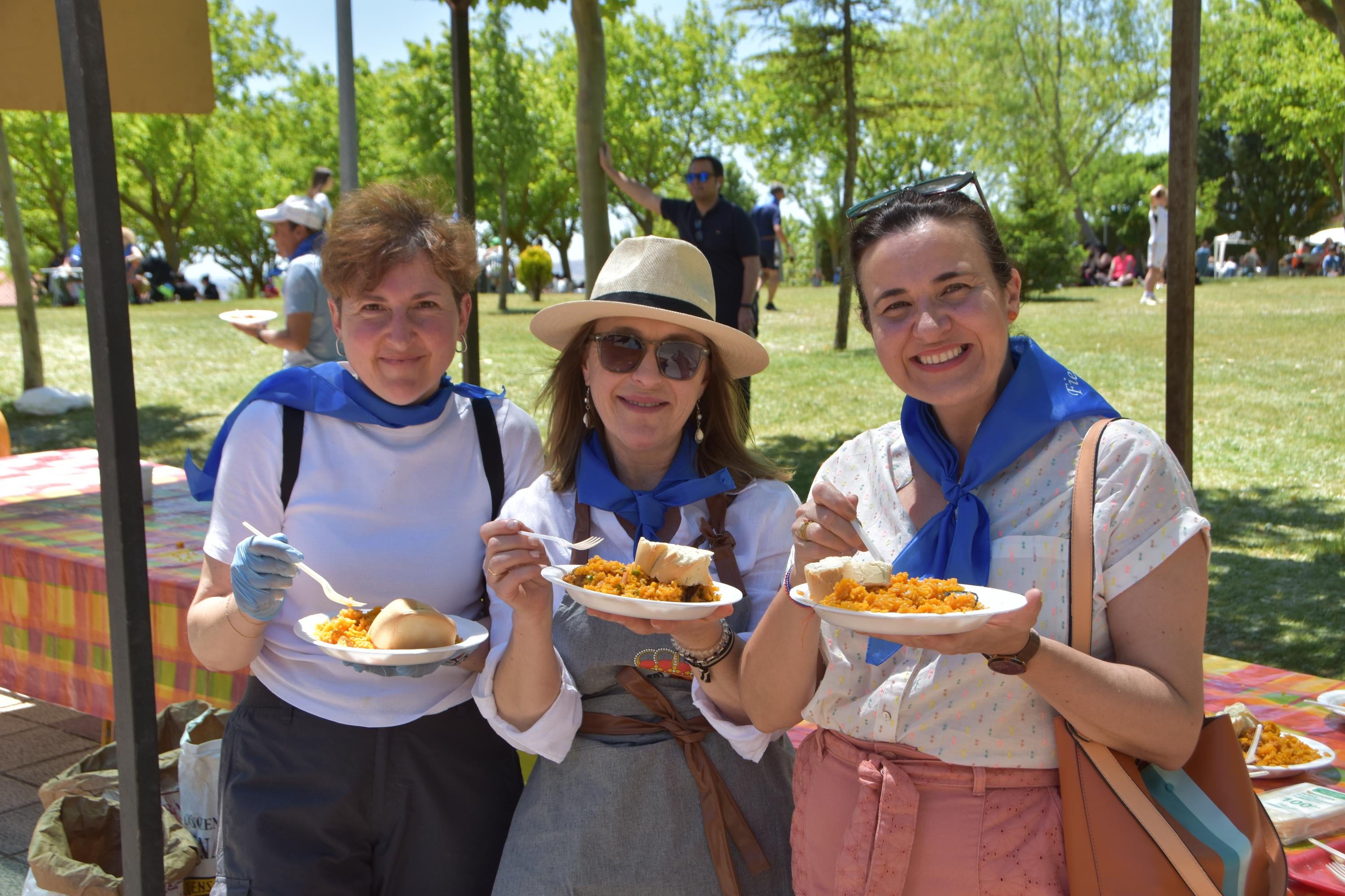 Paella para 5.000 en Cabrerizos servida en tiempo récord