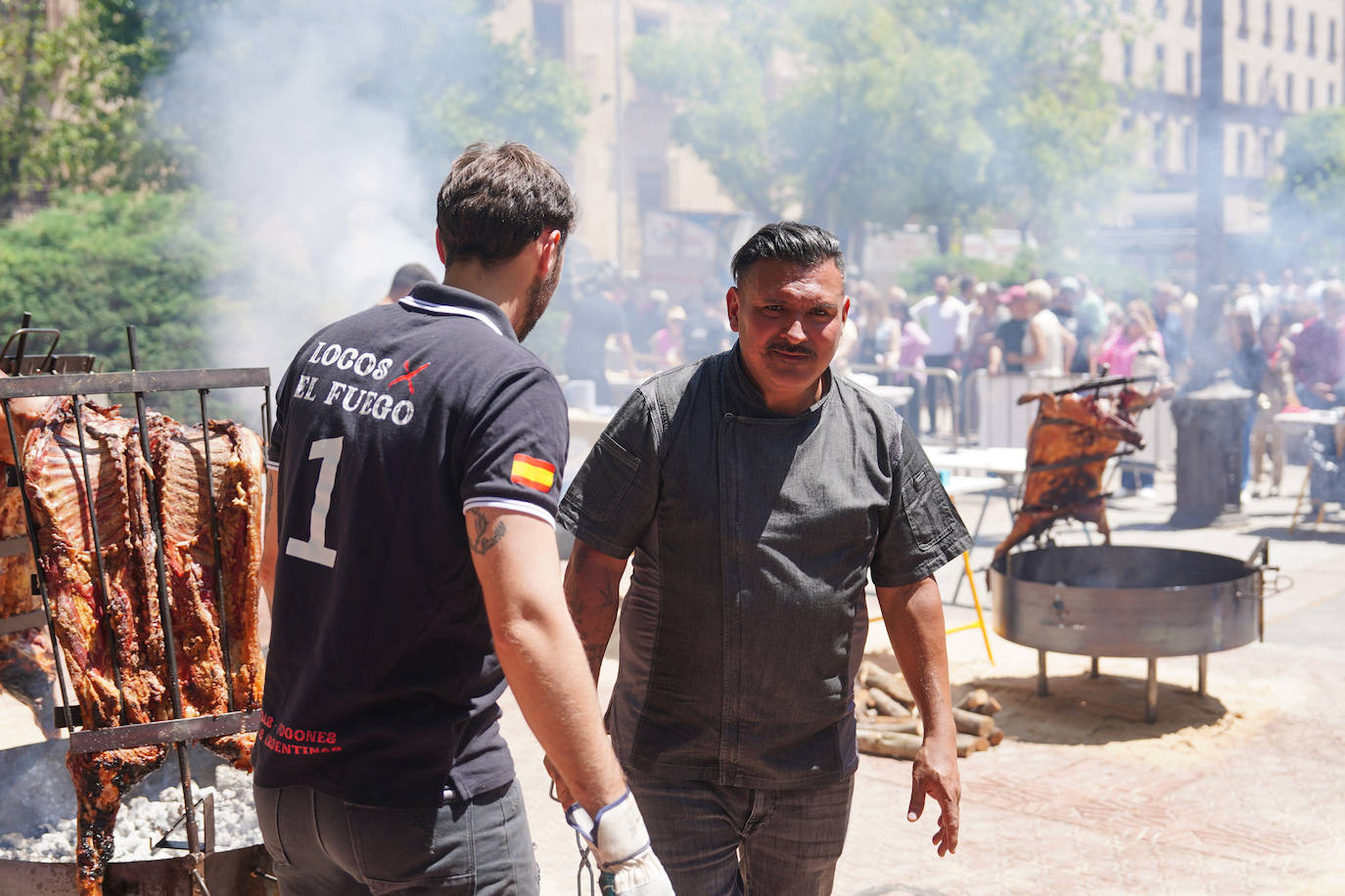 Miles de salmantinos disfrutan de una exitosa jornada de ibérico en el centro