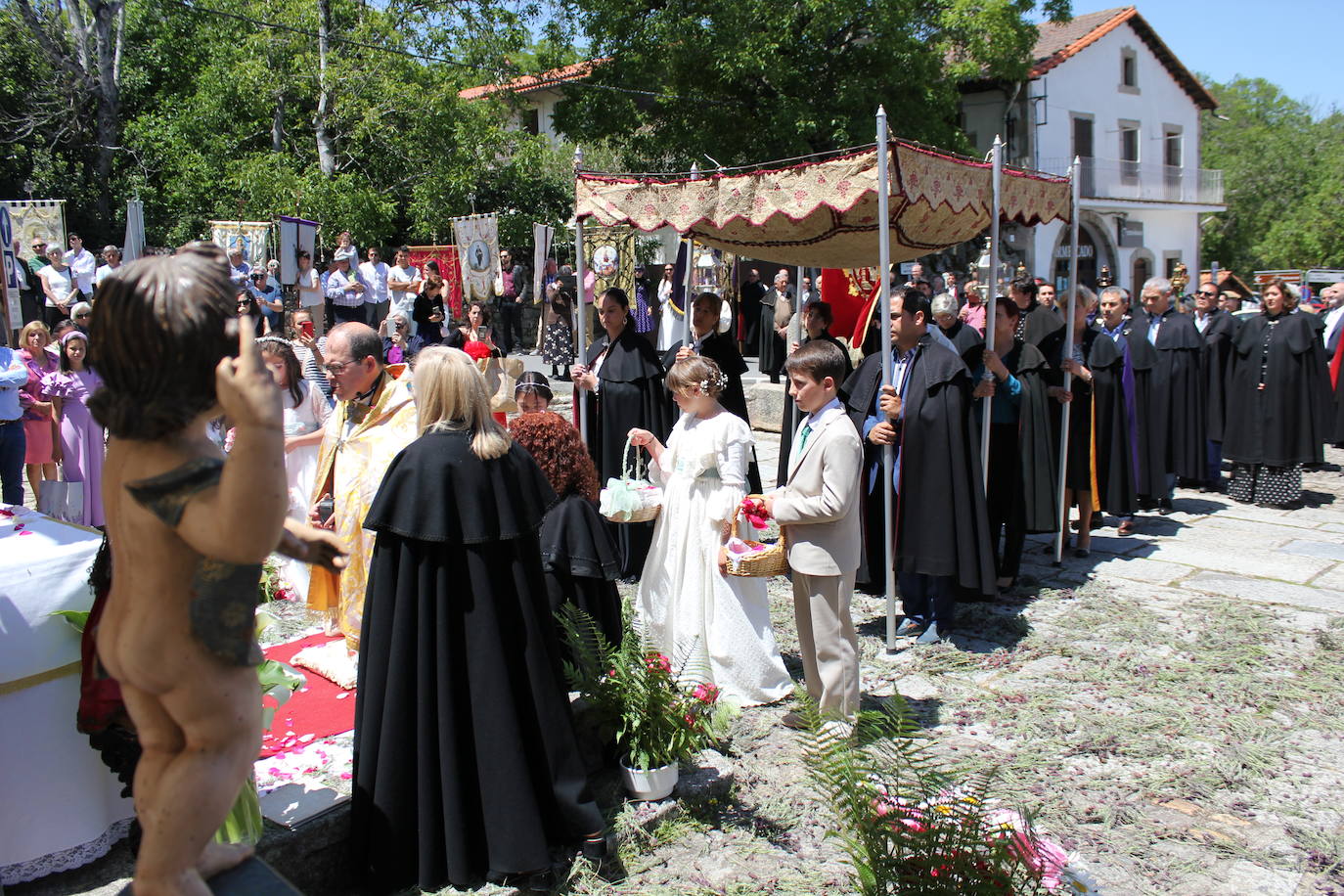 La belleza excelsa del Corpus de La Alberca, en imágenes