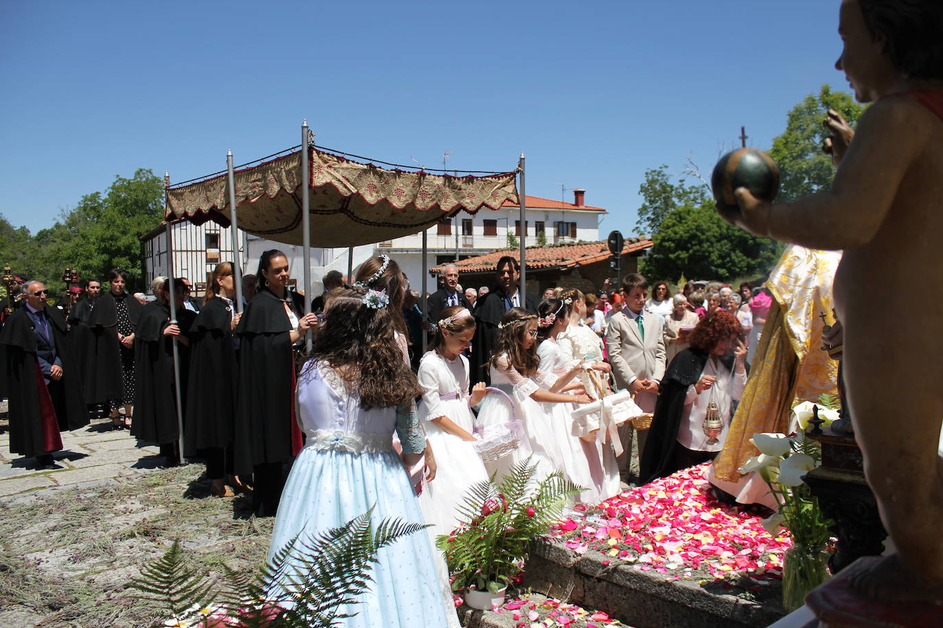 La belleza excelsa del Corpus de La Alberca, en imágenes