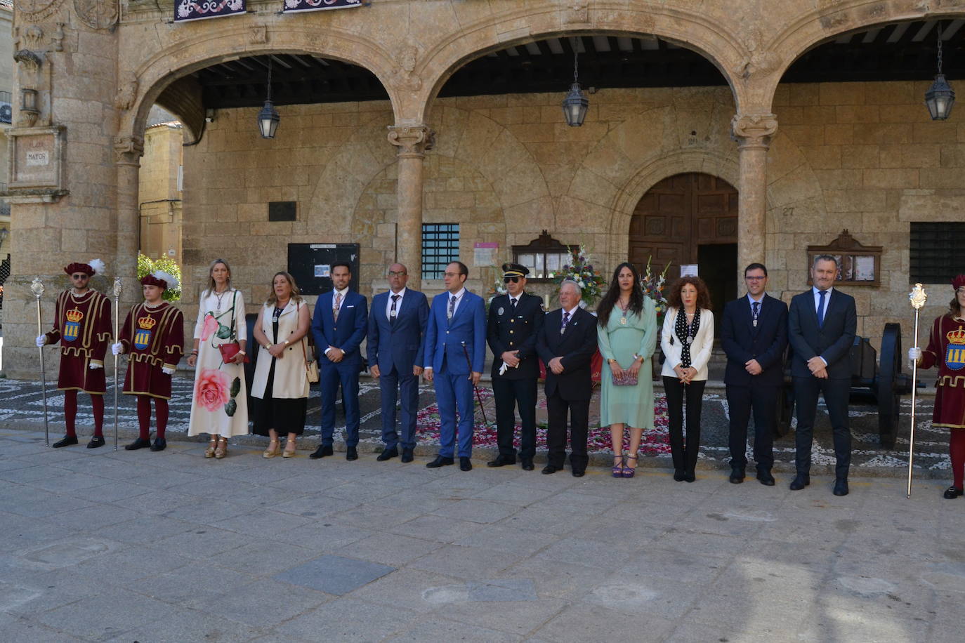 Lluvia de pétalos por el Corpus en Ciudad Rodrigo