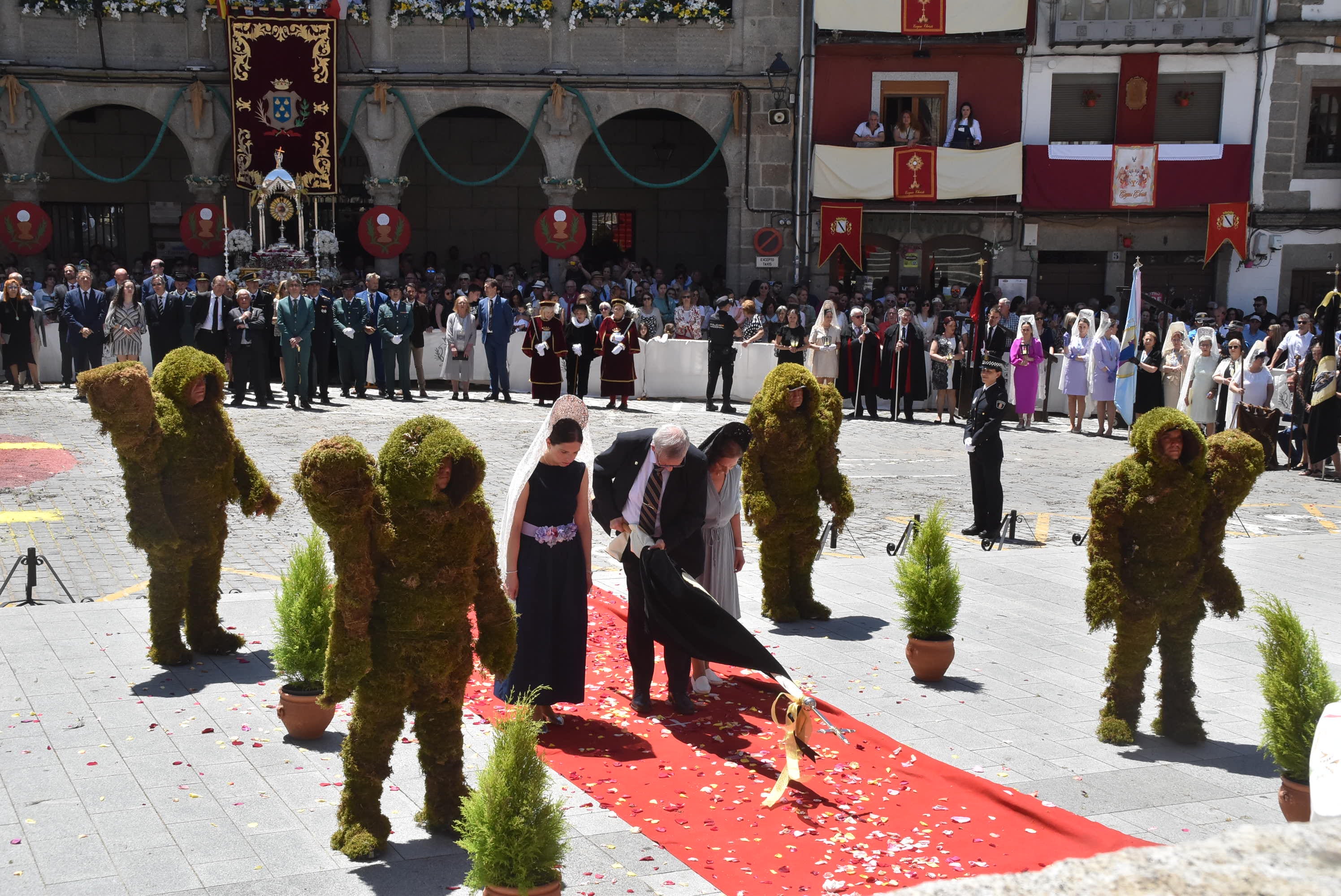 Béjar brilla en el quinto aniversario de su Corpus más internacional