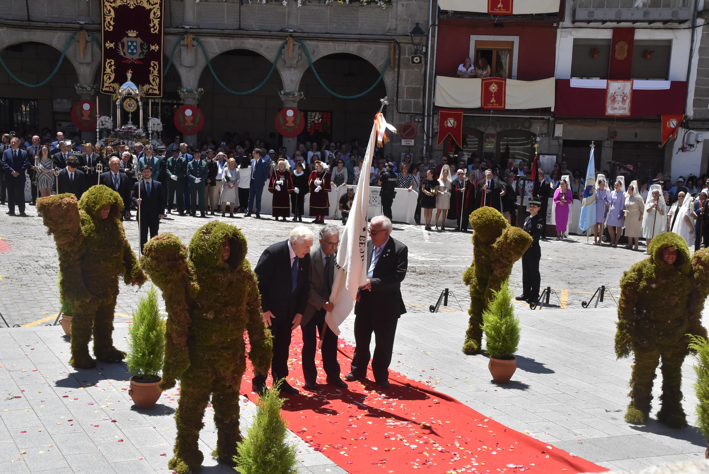 Béjar brilla en el quinto aniversario de su Corpus más internacional