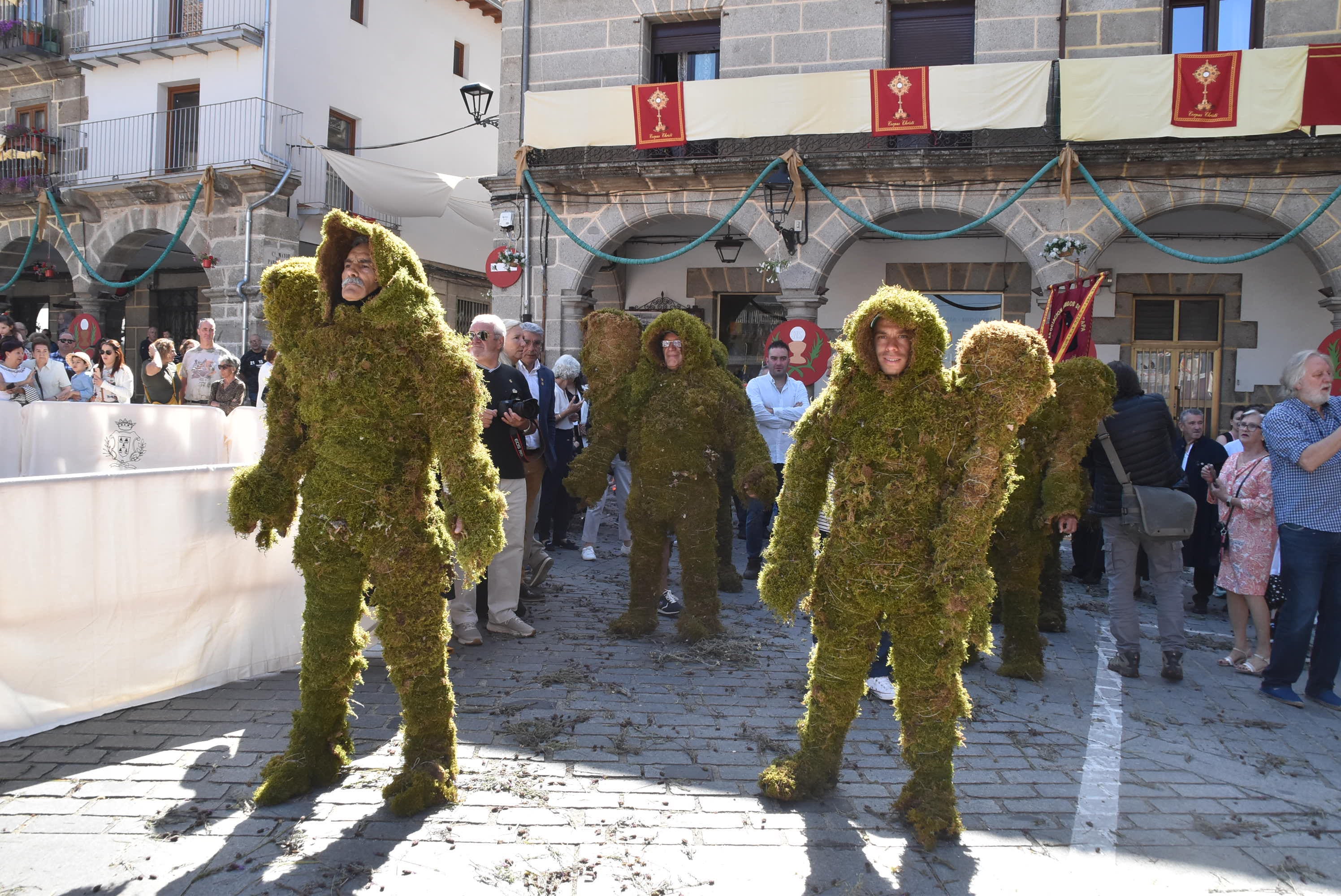 Béjar brilla en el quinto aniversario de su Corpus más internacional