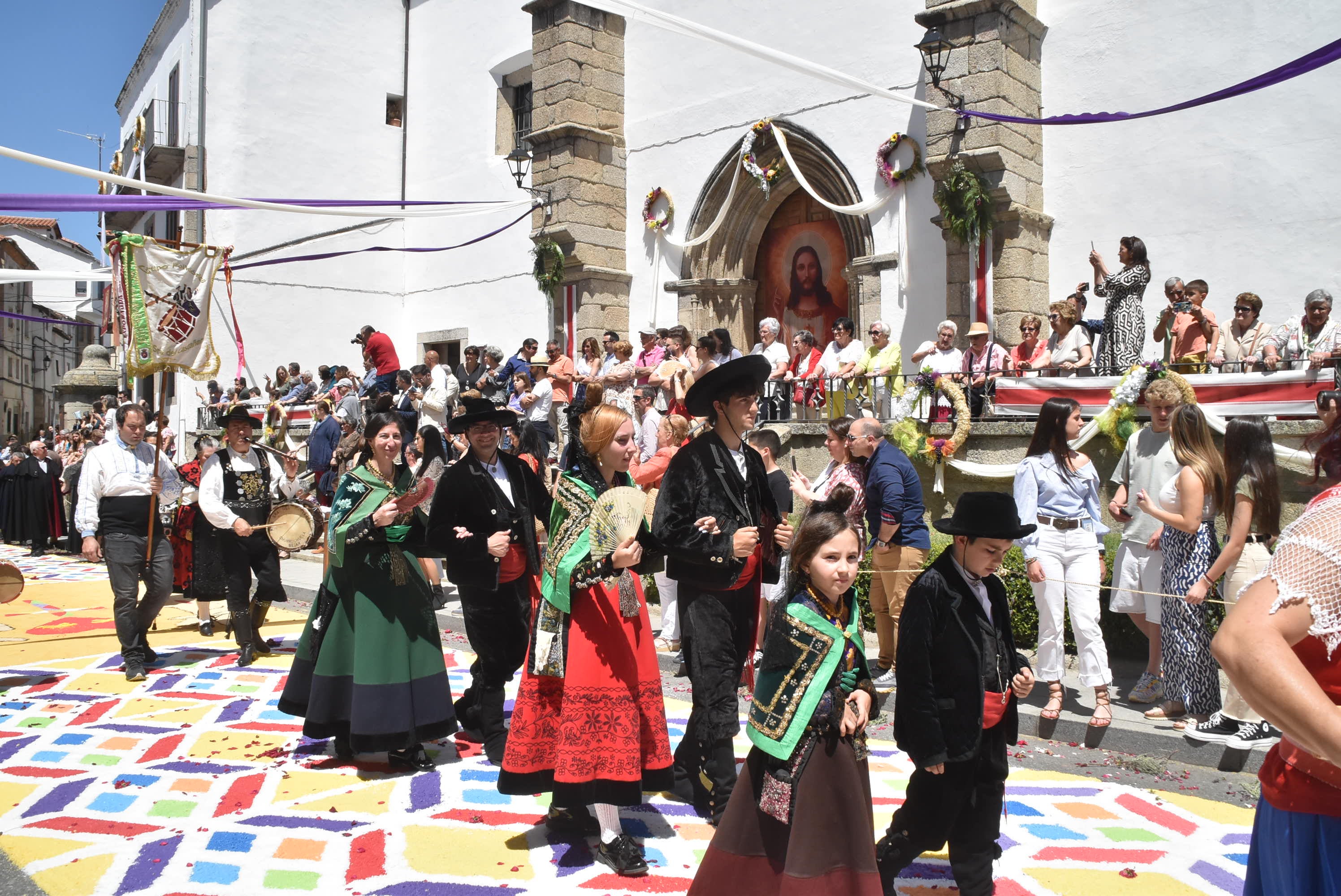 Béjar brilla en el quinto aniversario de su Corpus más internacional