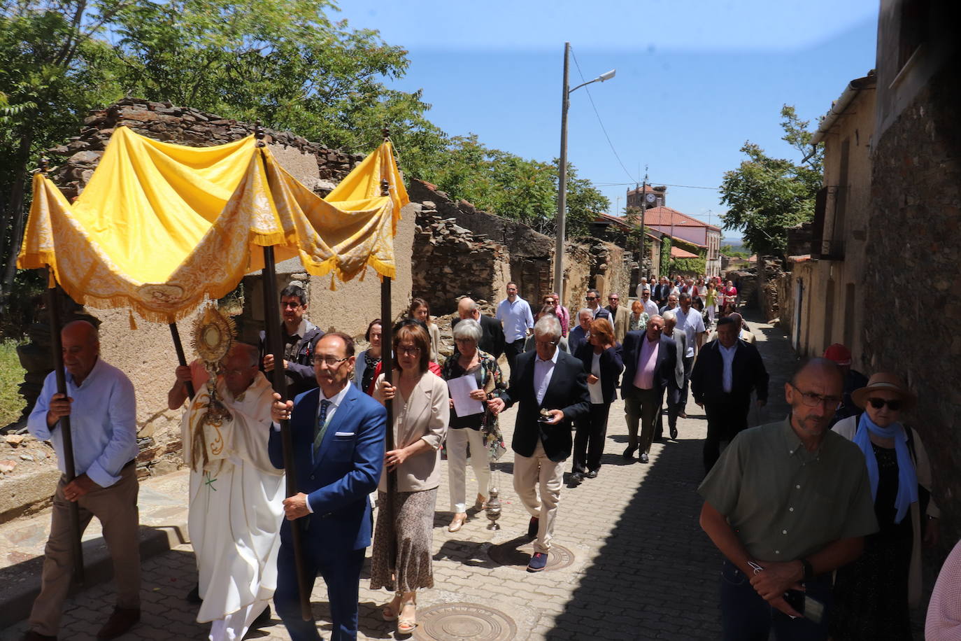 Solemne celebración del día del Señor en Salvatierra de Tormes