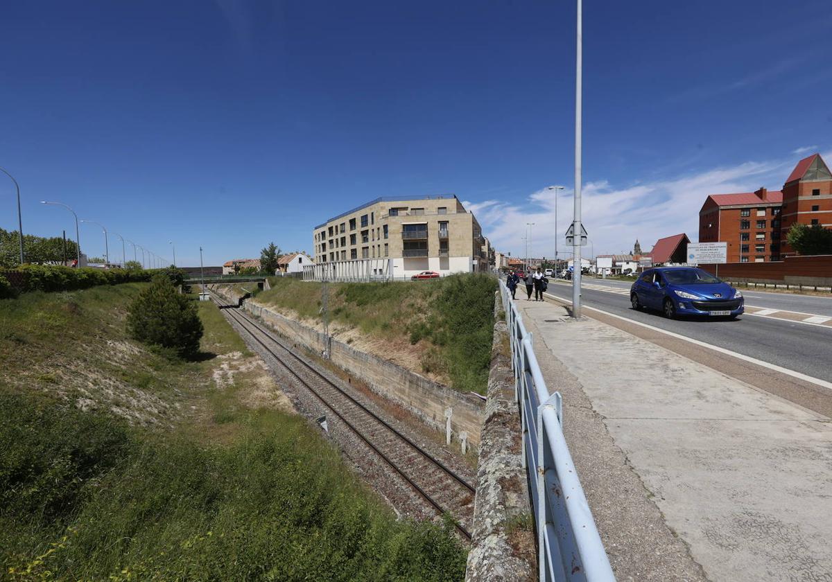 Imagen de la línea férrea Salamanca-Fuentes de Oñoro.