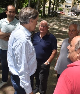 Imagen secundaria 2 - Encuentro de alcaldes con representantes del PP en Béjar.