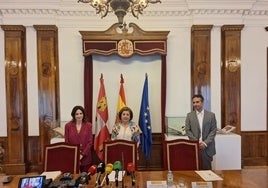Miriam Vicente, Rosa López y Óscar García.