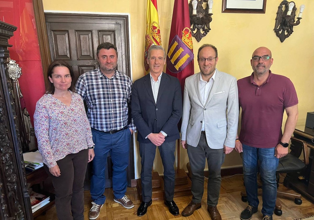 Marcos Iglesias y Ramón Sastre durante una reunión acerca del proyecto.