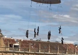 Ensayo de 'Sylphes' en la Plaza Mayor en la tarde de este lunes.