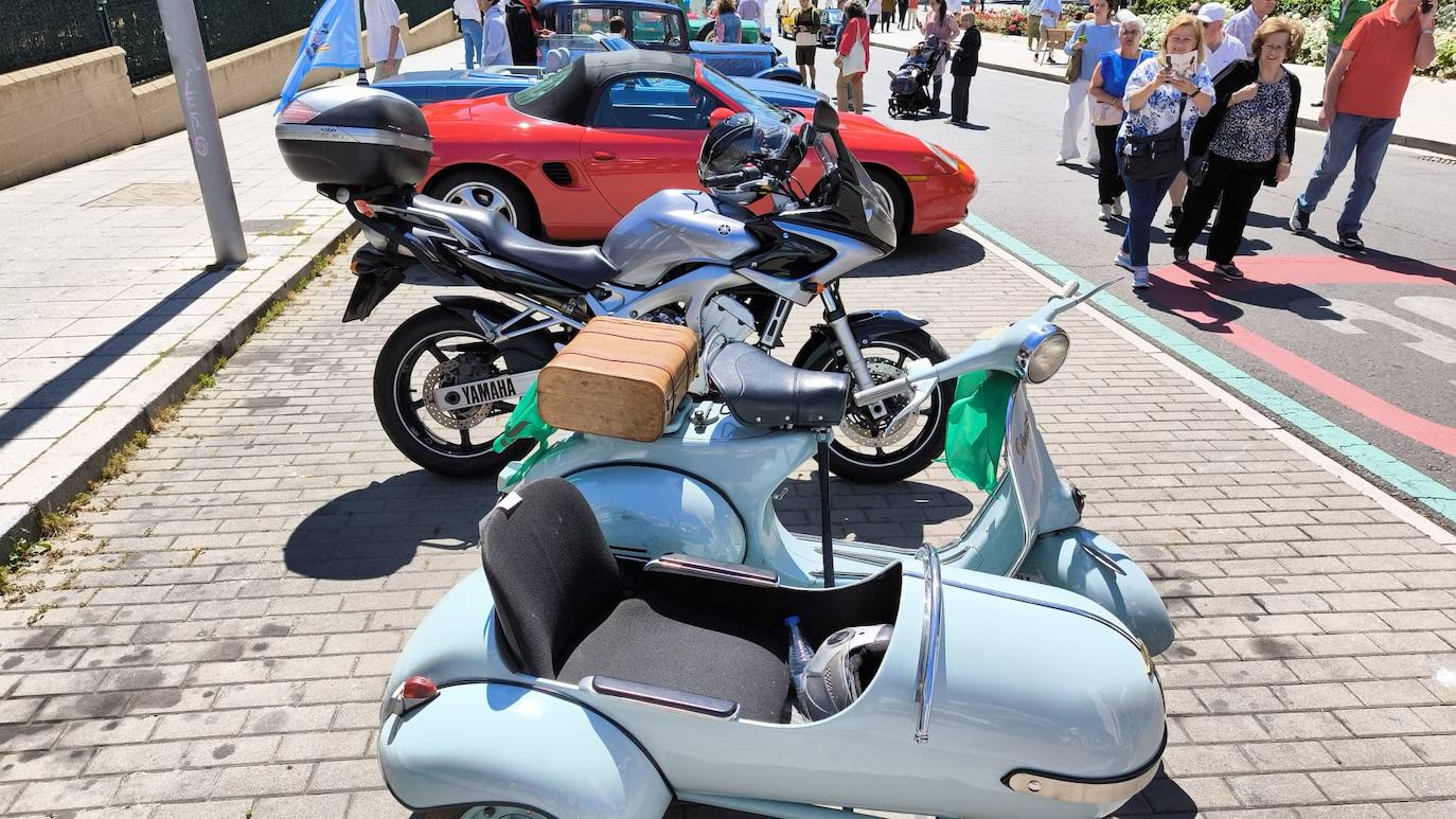 El rugido de los motores más clásicos resuena en Salamanca por una buena causa