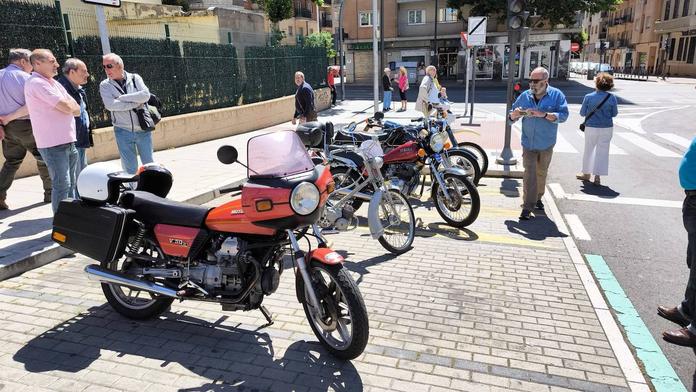 El rugido de los motores más clásicos resuena en Salamanca por una buena causa