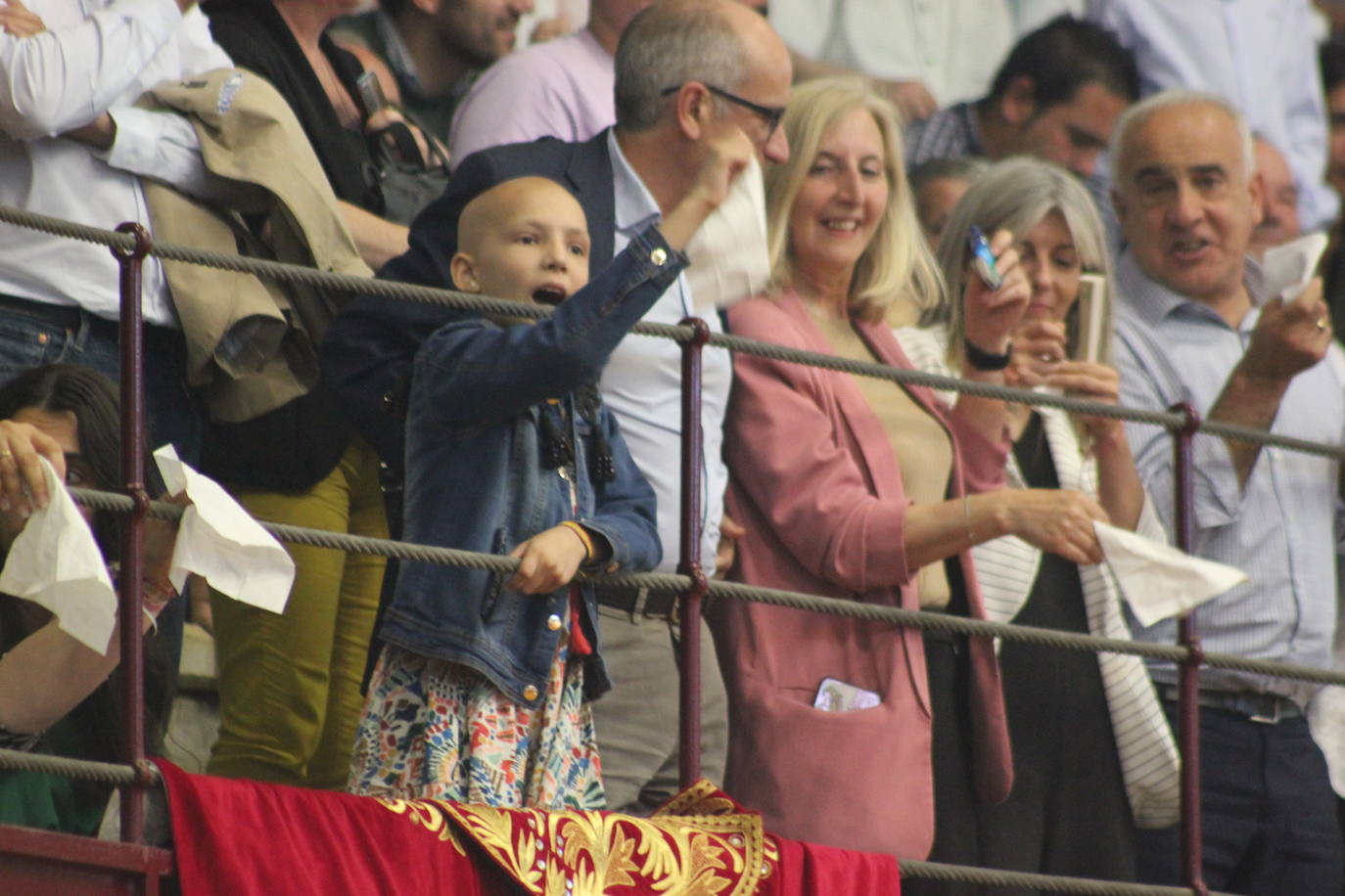 La corrida de toros benéfica en favor de la princesa guerrera, en imágenes