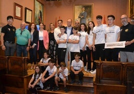 Foto de familia de la recepción en el Ayuntamiento de Ciudad Rodrigo