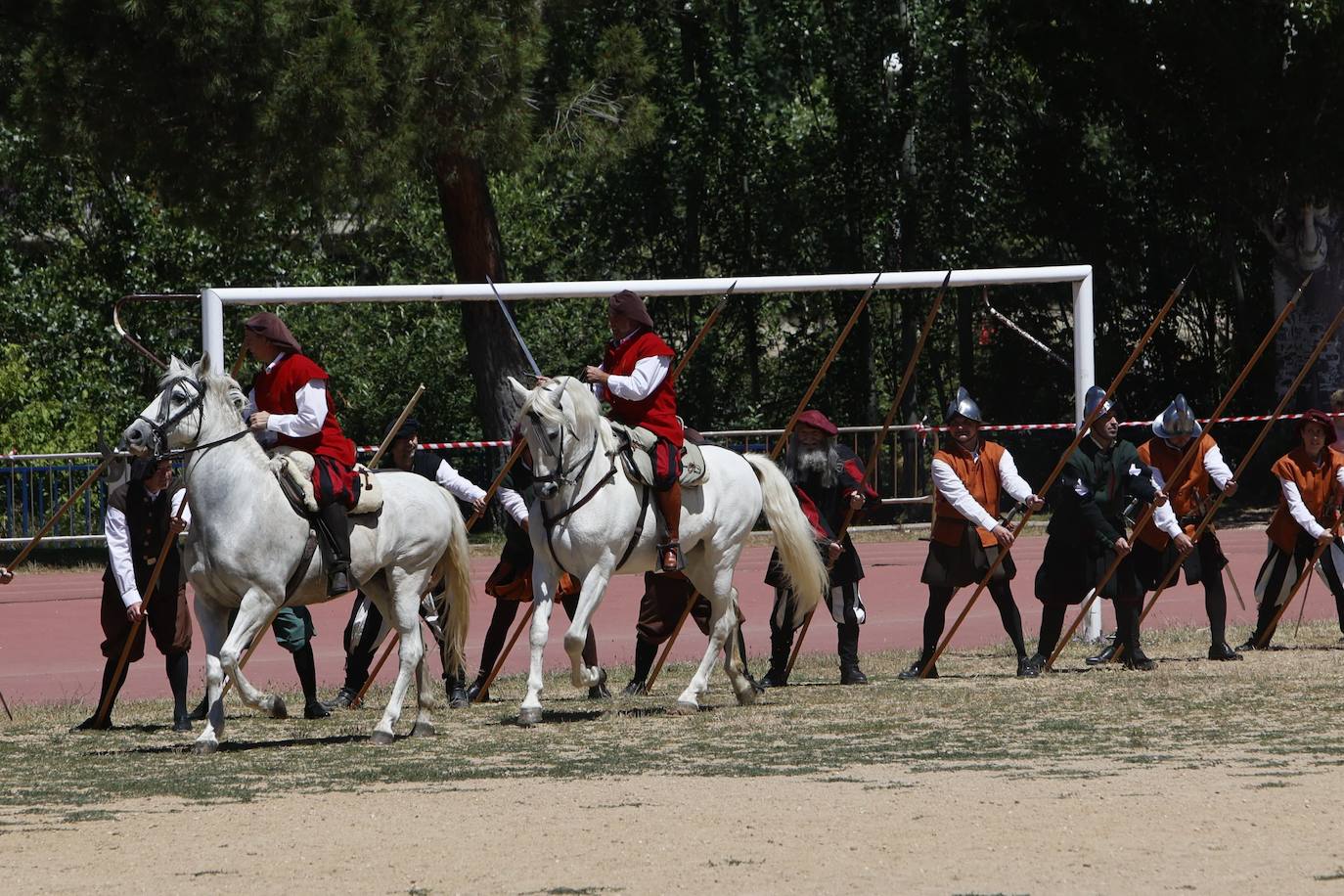 La batalla de los Tercios en el Puente Romano, en imágenes