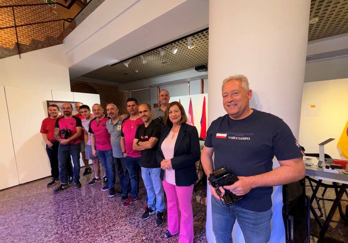 Encuentro de pilotos de coches radiocontrol en Peñaranda