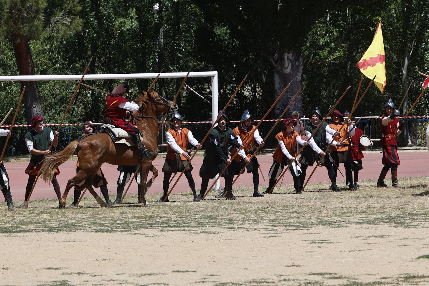 La batalla de los Tercios en el Puente Romano, en imágenes