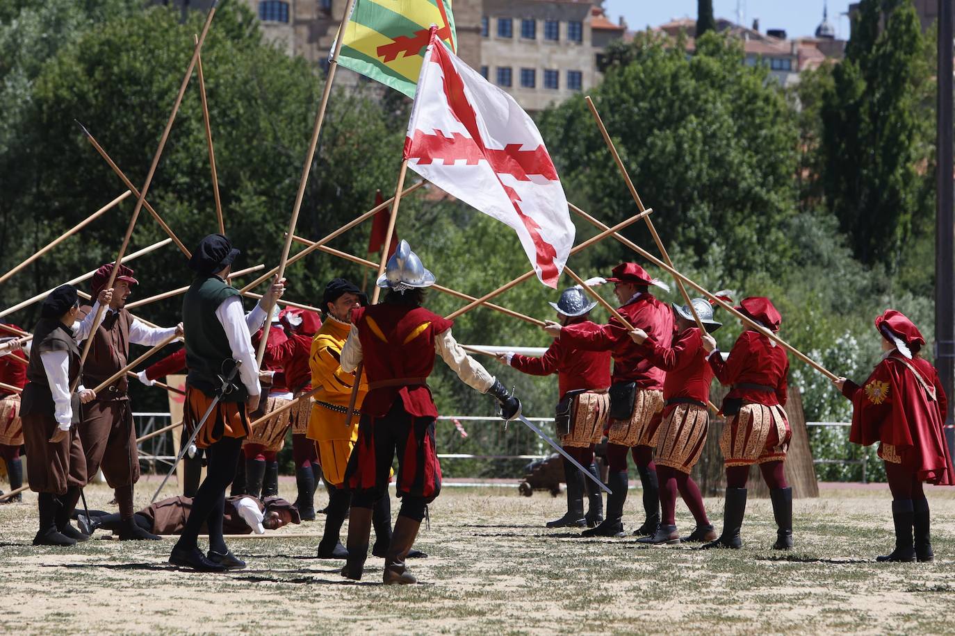 La batalla de los Tercios en el Puente Romano, en imágenes