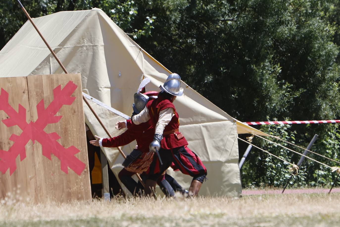 La batalla de los Tercios en el Puente Romano, en imágenes