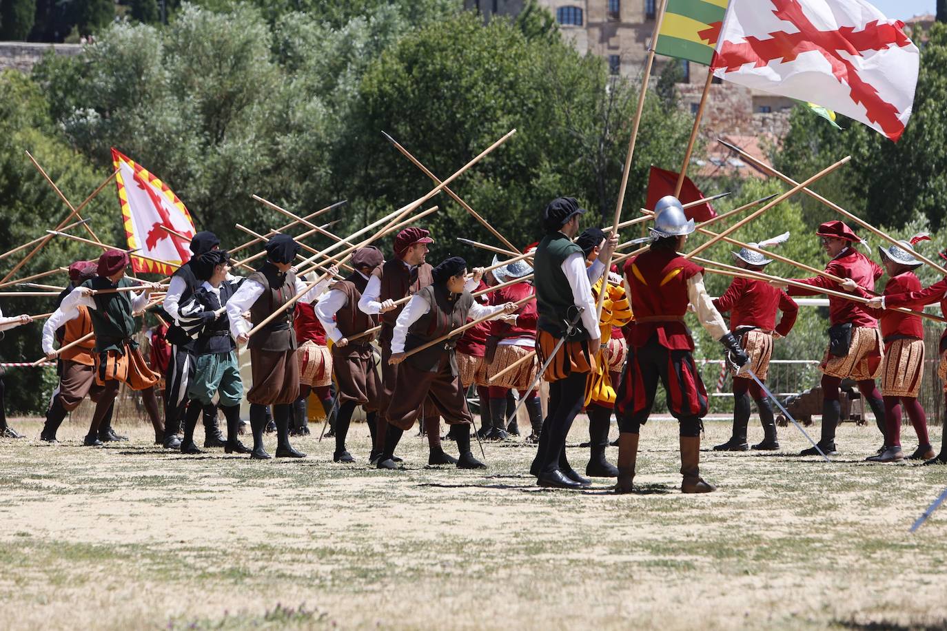 La batalla de los Tercios en el Puente Romano, en imágenes