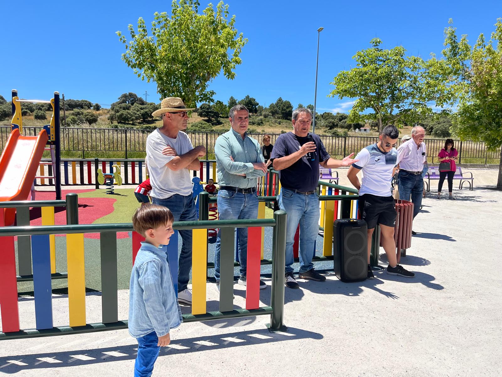 La Cabeza de Béjar estrena parque infantil con fondos de la Diputación