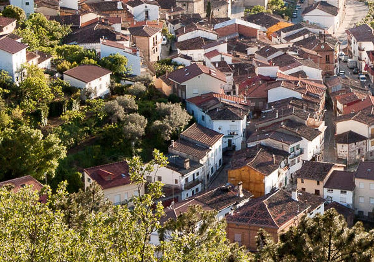 El pueblo de Castilla y León que está a dos horas de Salamanca y es un paraíso de aguas cristalinas