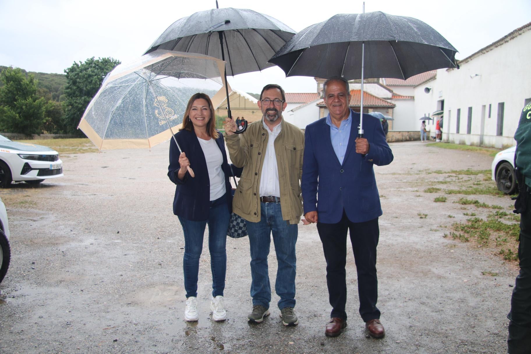 La lluvia desluce la romería grande del Cristo de Cabrera