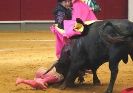 Cornada a Gonzalo Caballero en la corrida de Alba de Tormes.