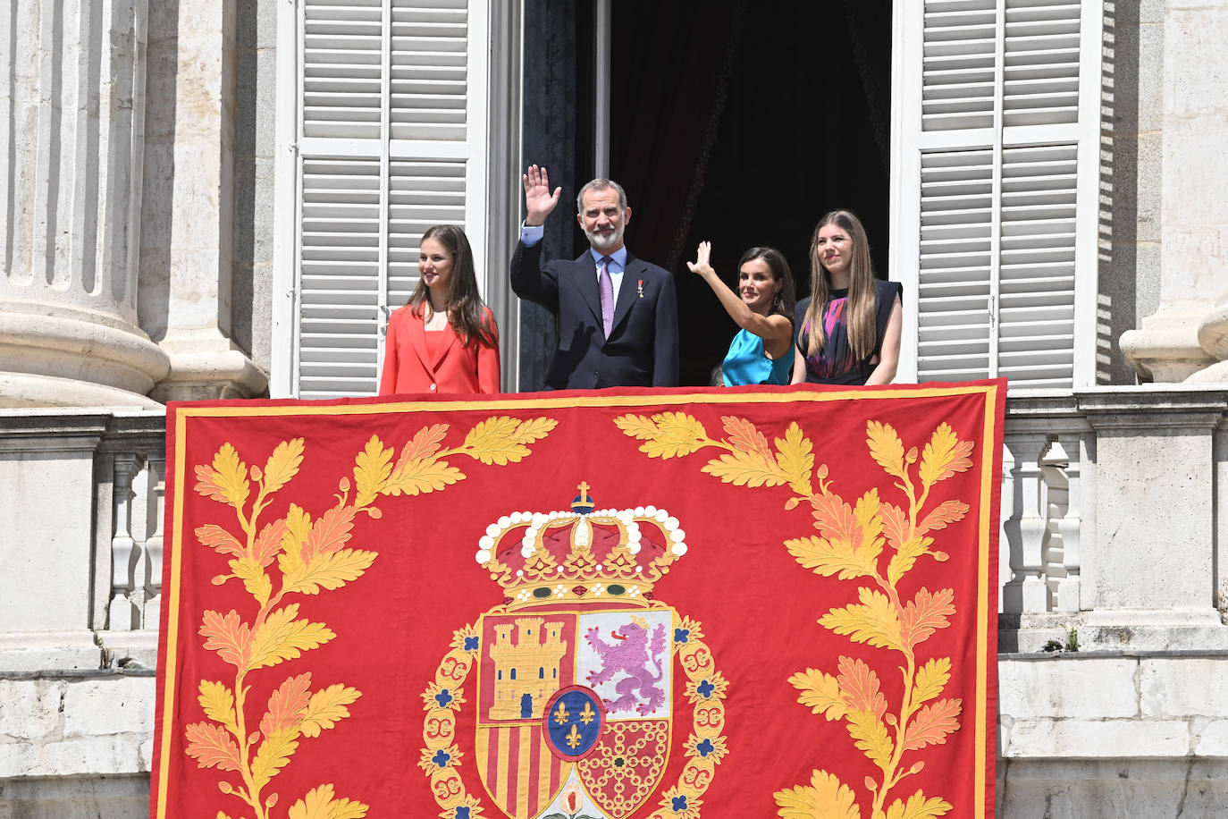 Ovaciones y «vivas» en la celebración del décimo aniversario de Felipe VI al frente de la Corona